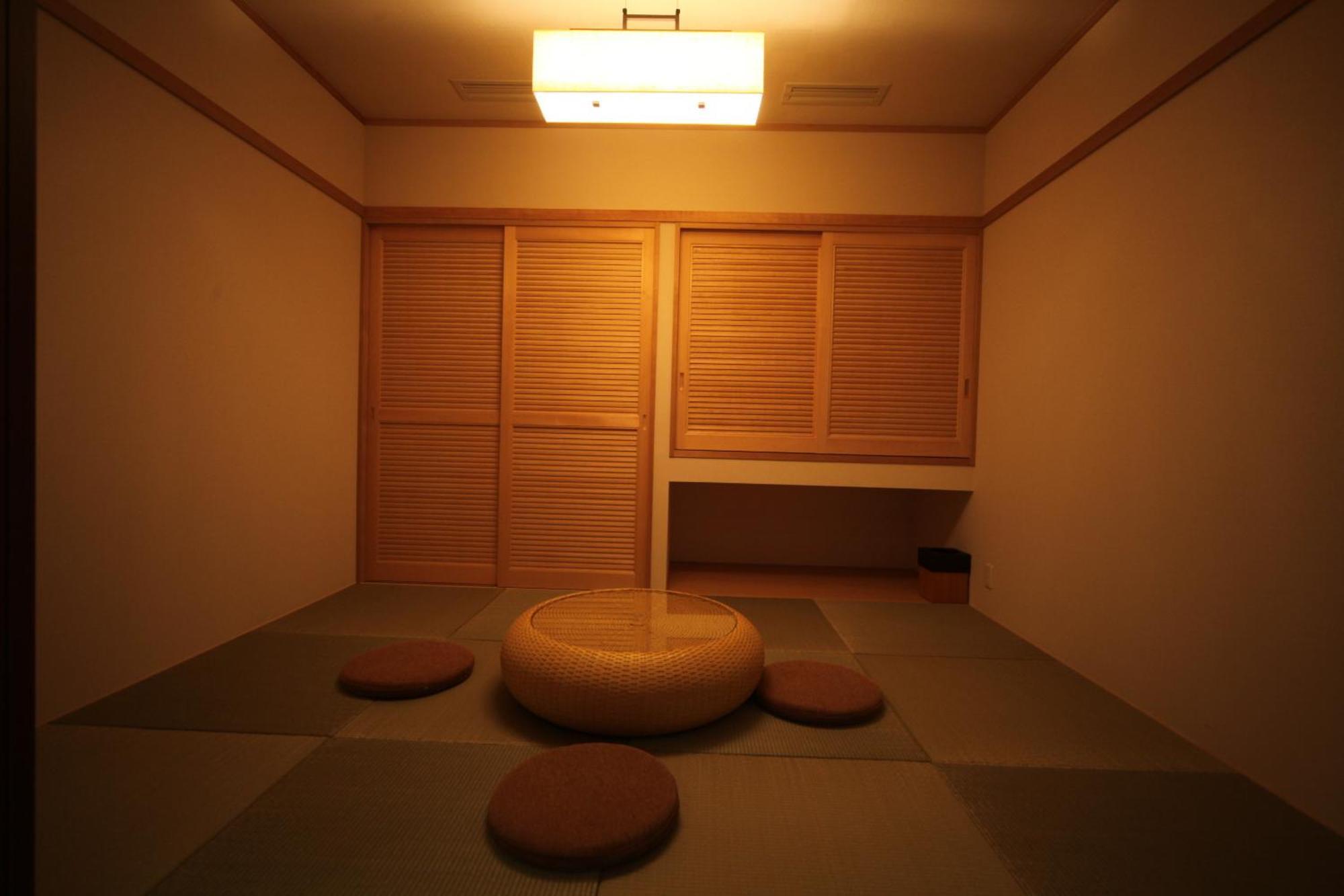 Amane Resort Seikai Бепу Стая снимка A traditional Japanese room