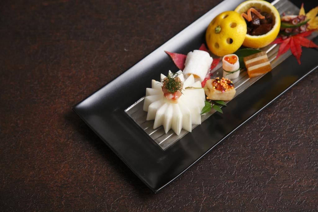Amane Resort Seikai Бепу Екстериор снимка A selection of Thai desserts