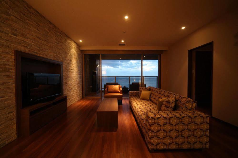 Amane Resort Seikai Бепу Екстериор снимка A living room in a Japanese apartment