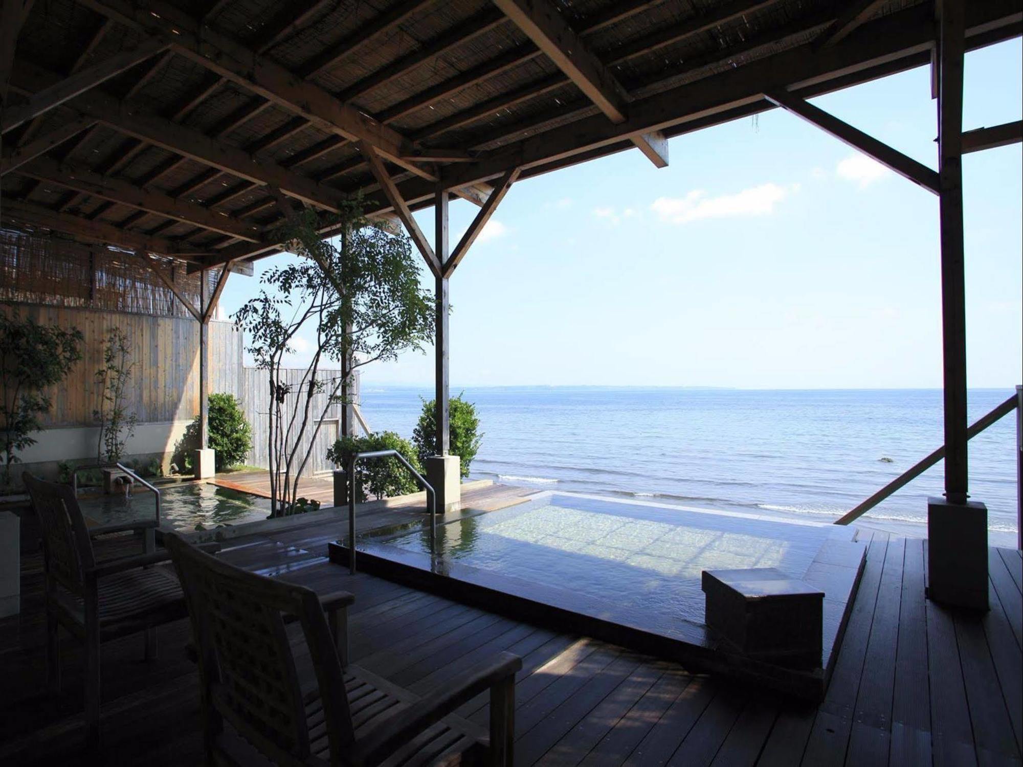 Amane Resort Seikai Бепу Екстериор снимка View of the beach from the restaurant